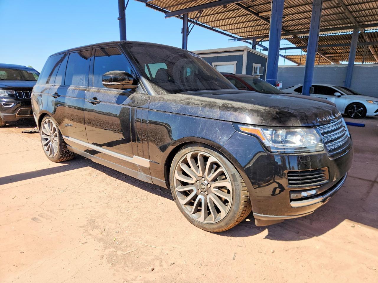 2016 Land Rover Range Rover Supercharged - Image 4