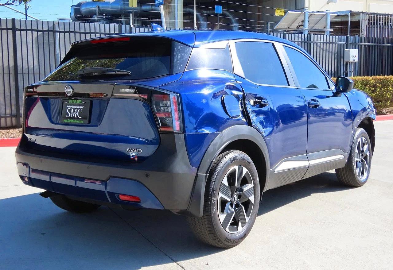 2025 Nissan Kicks Sv - Image 3