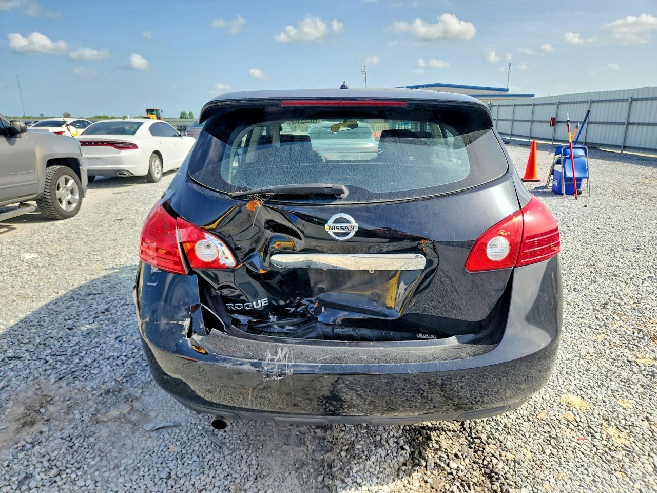 2012 Nissan Rogue S - Image 6