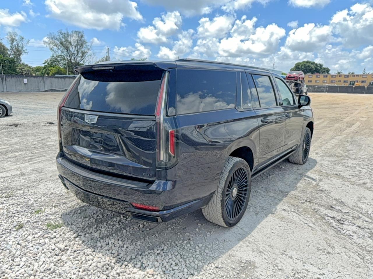 2023 Cadillac Escalade Esv Sport - Фото 4