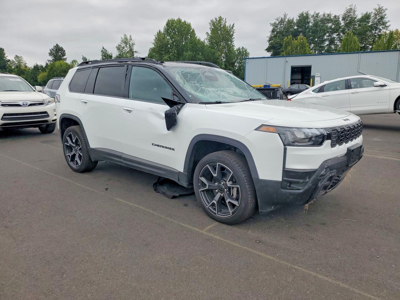 2026 Jeep Cherokee Overland - Image 4