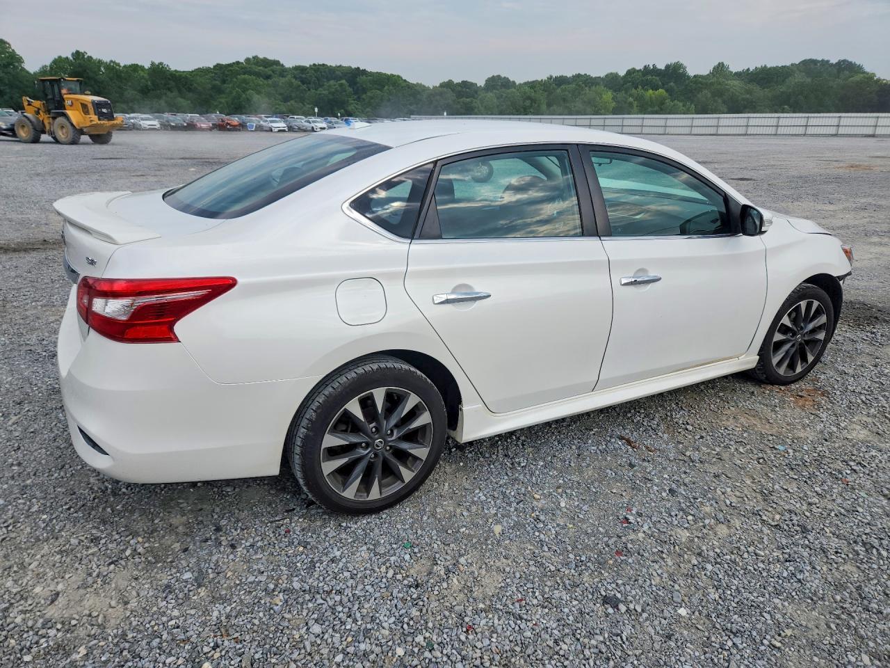 2017 Nissan Sentra Sr - Image 3