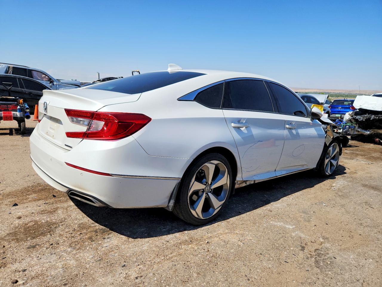 2018 Honda Accord Touring - Фото 3