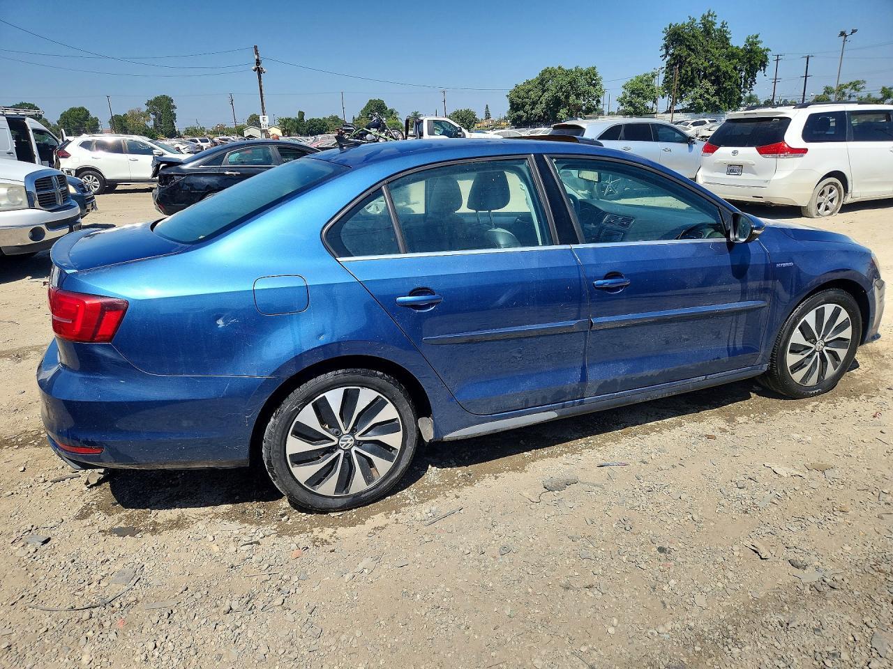 2016 Volkswagen Jetta Hybrid - Фото 3