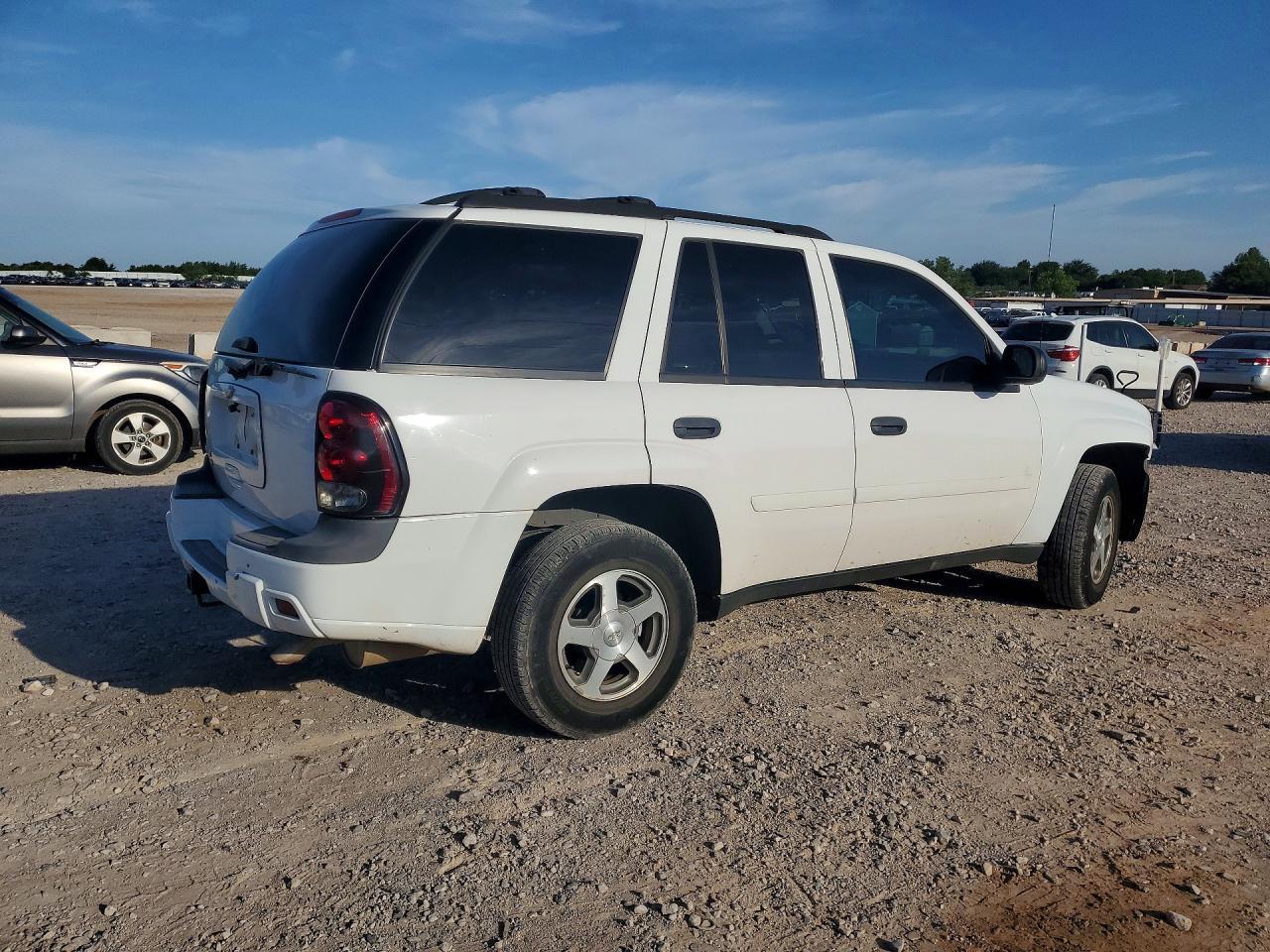 2006 Chevrolet Trailblazer Ls - Фото 3