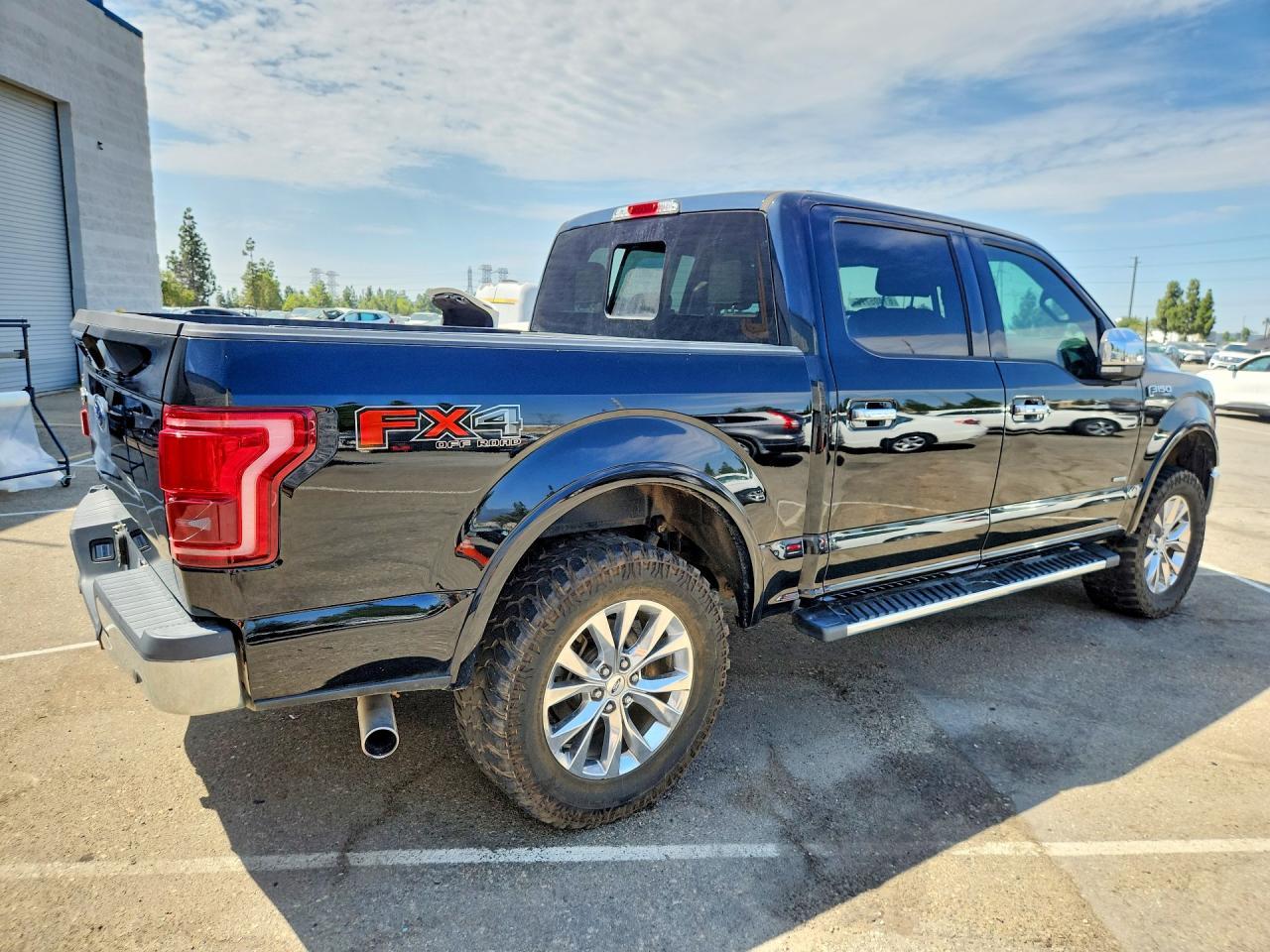 2017 Ford F150 Supercrew - Фото 3