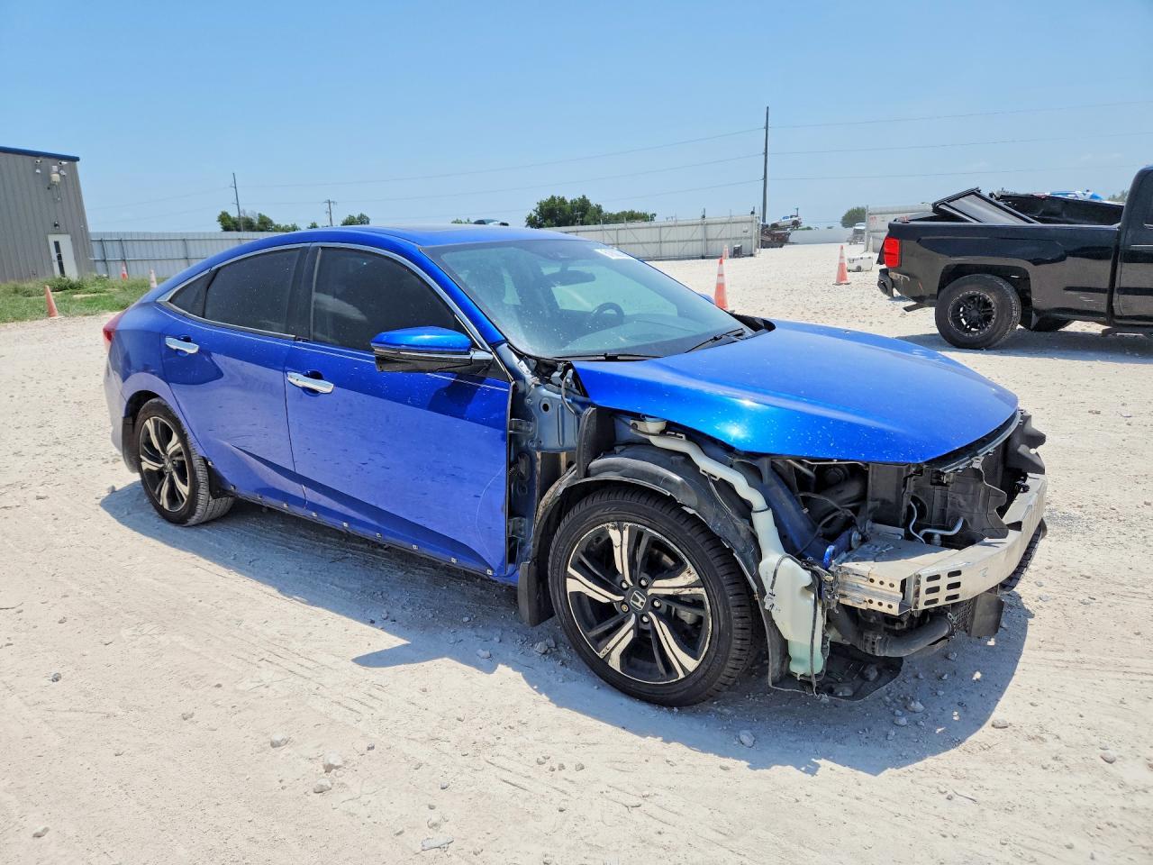 2017 Honda Civic Touring - Image 4