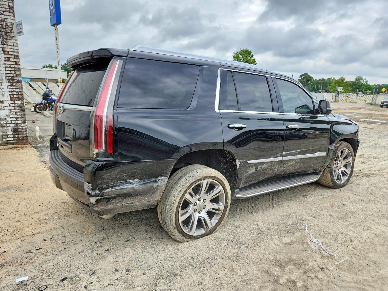 2015 Cadillac Escalade Luxury - Фото 3
