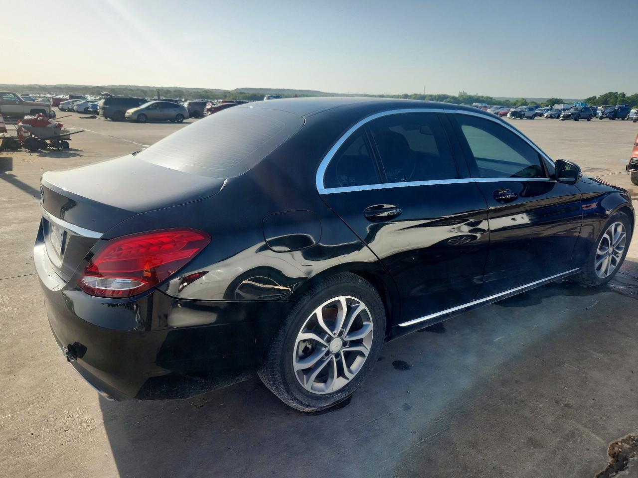2017 Mercedes-Benz C 300 - Фото 3