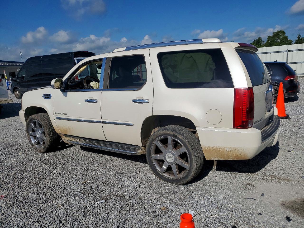 2007 Cadillac Escalade Luxury - Фото 2