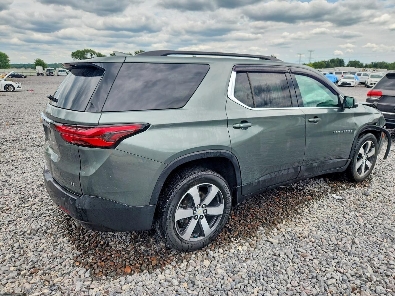 2022 Chevrolet Traverse Lt - Image 3