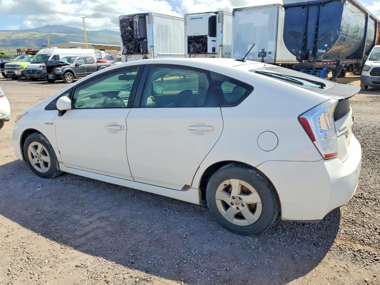 2010 Toyota Prius - Image 2