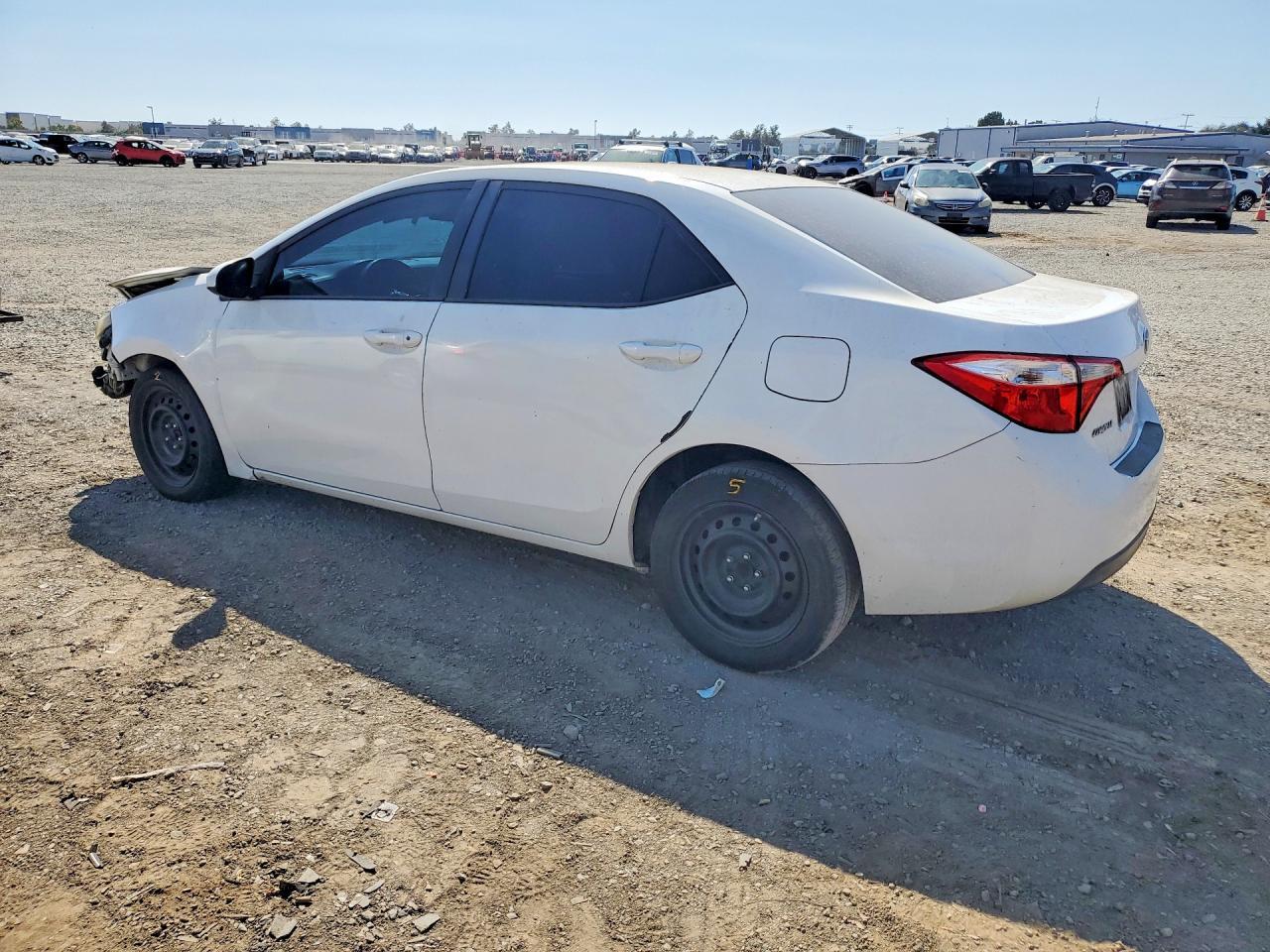 2016 Toyota Corolla Le - Фото 2