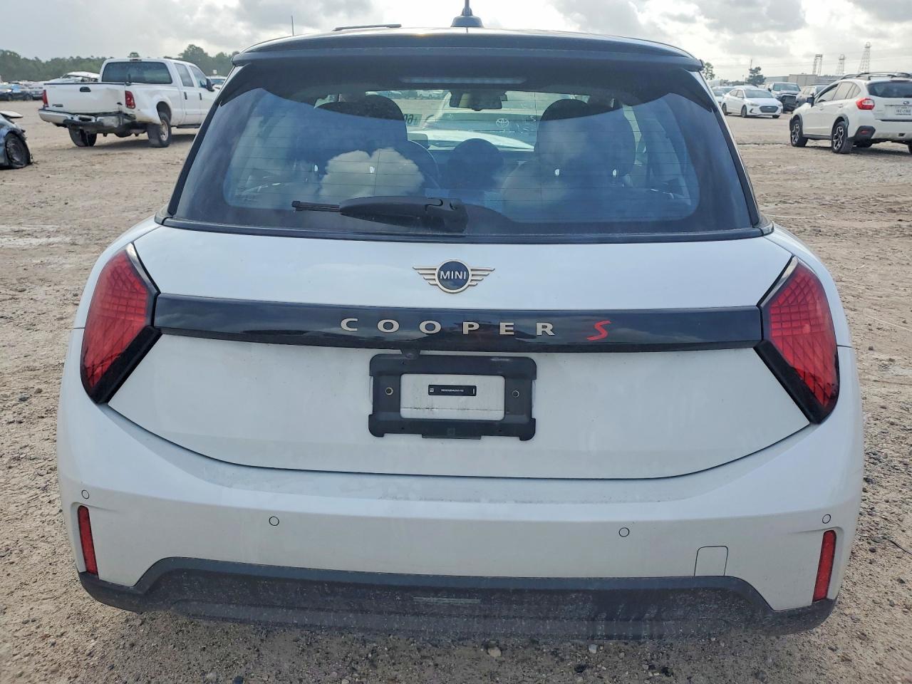 2025 Mini Cooper S - Image 6