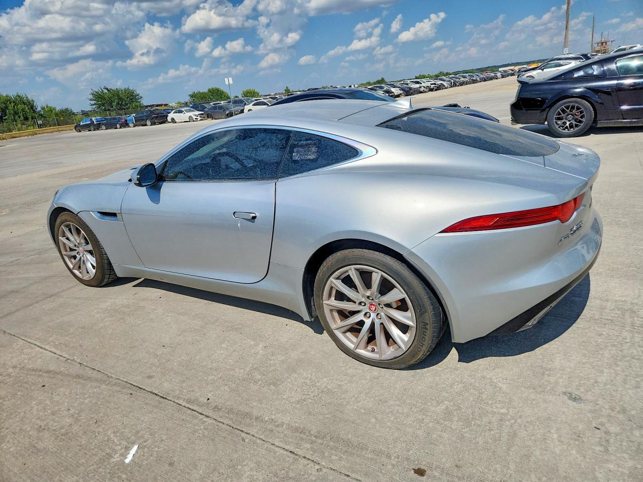 2017 Jaguar F-Type - Фото 2