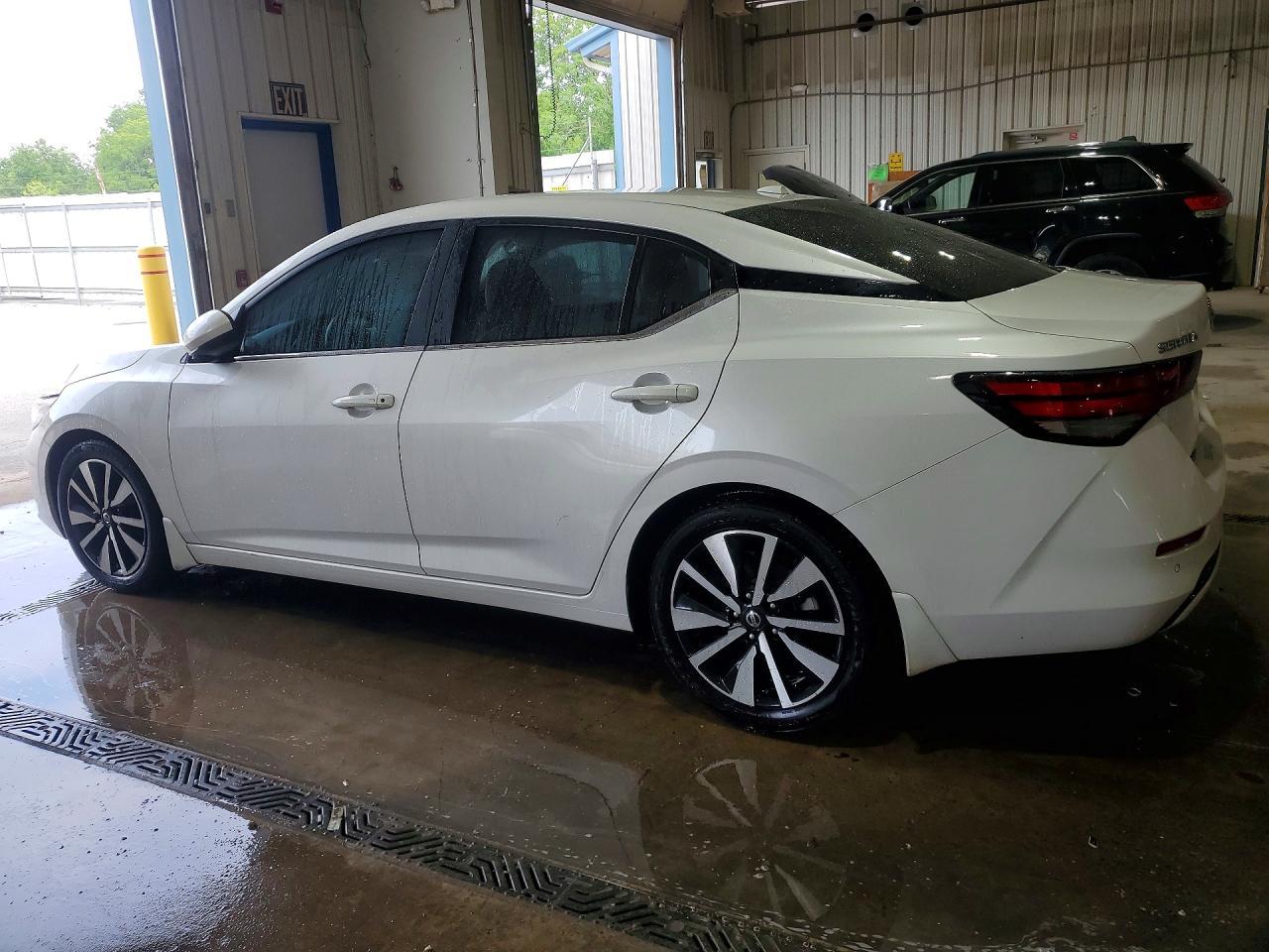 2022 Nissan Sentra Sv - Image 2