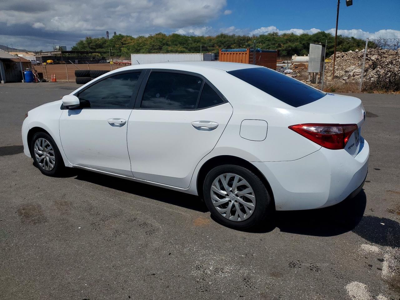 2019 Toyota Corolla L - Фото 2