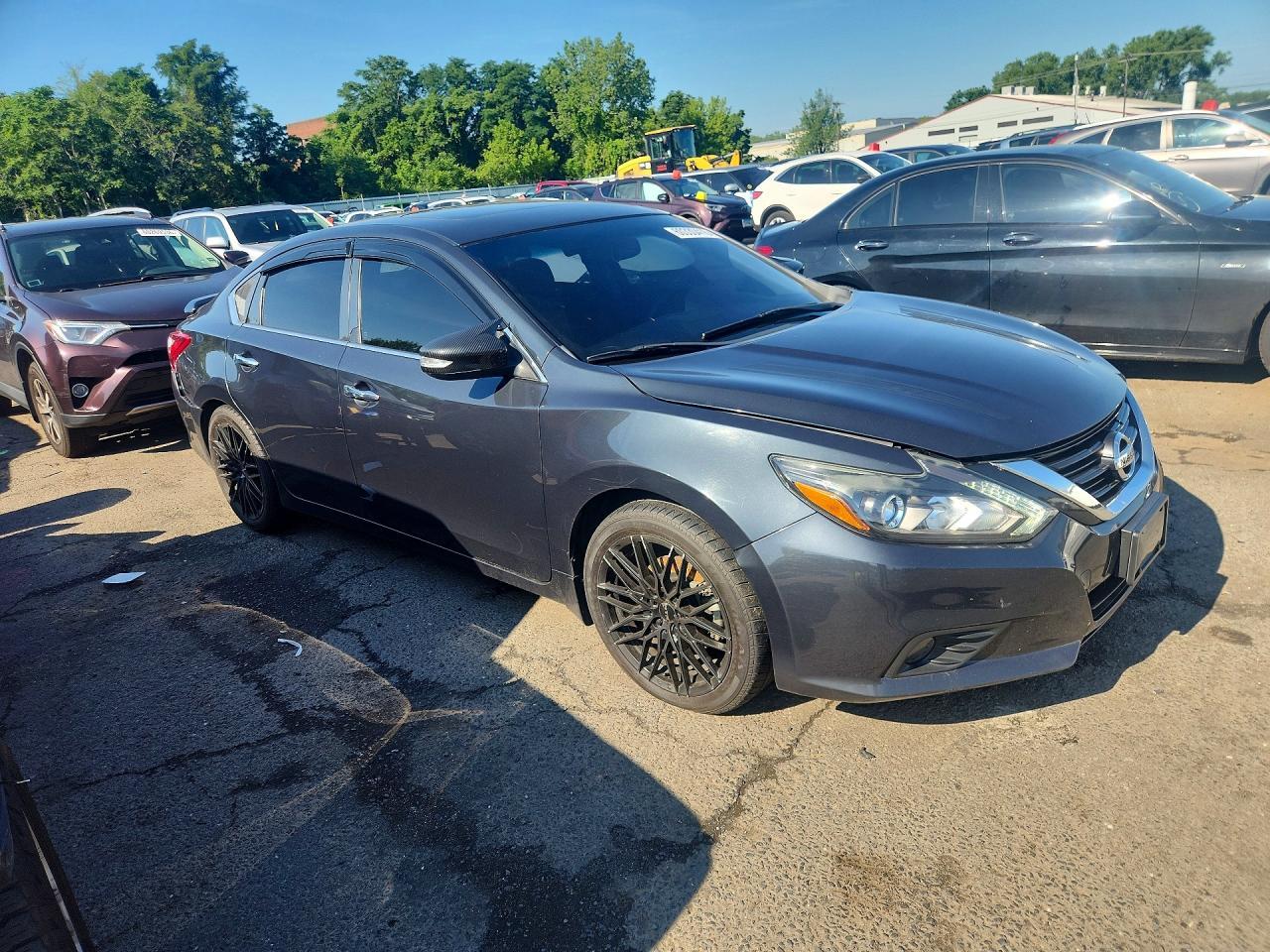 2017 Nissan Altima 2.5 Sl - Image 4