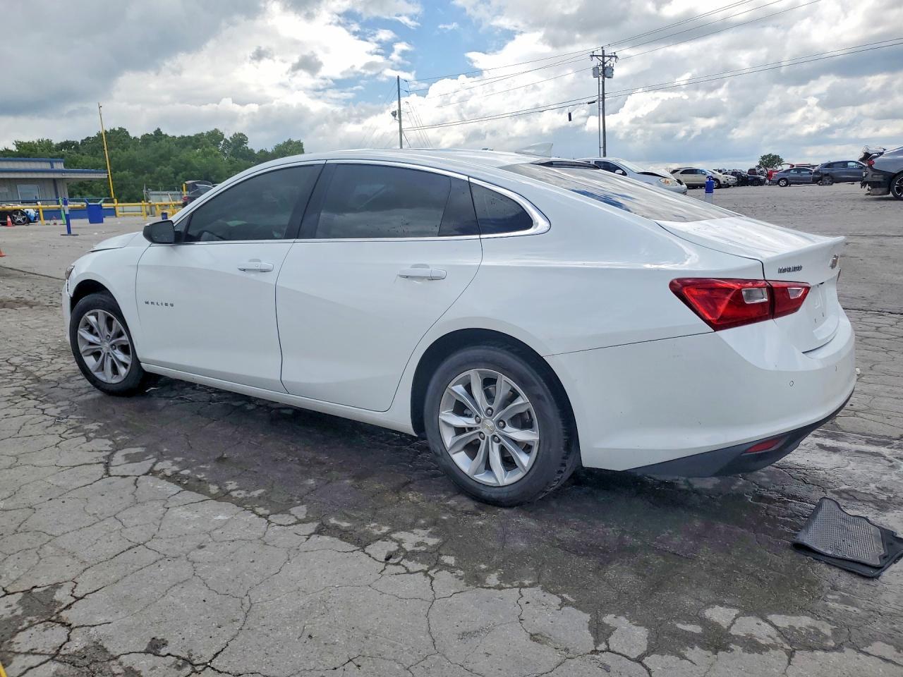 2024 Chevrolet Malibu Lt - Фото 2