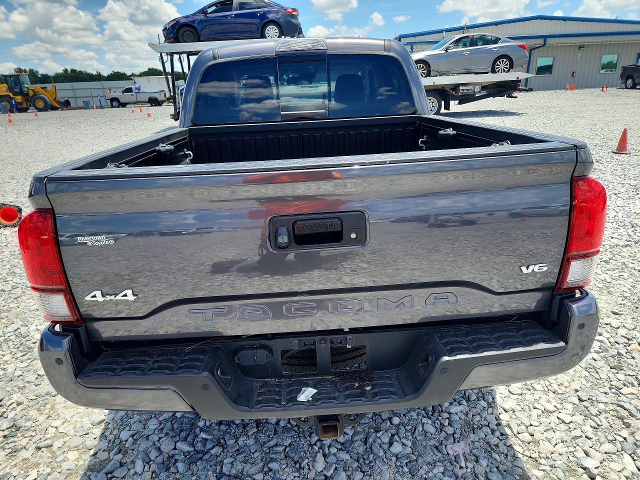 2023 Toyota Tacoma Sr5 V6 - Image 6
