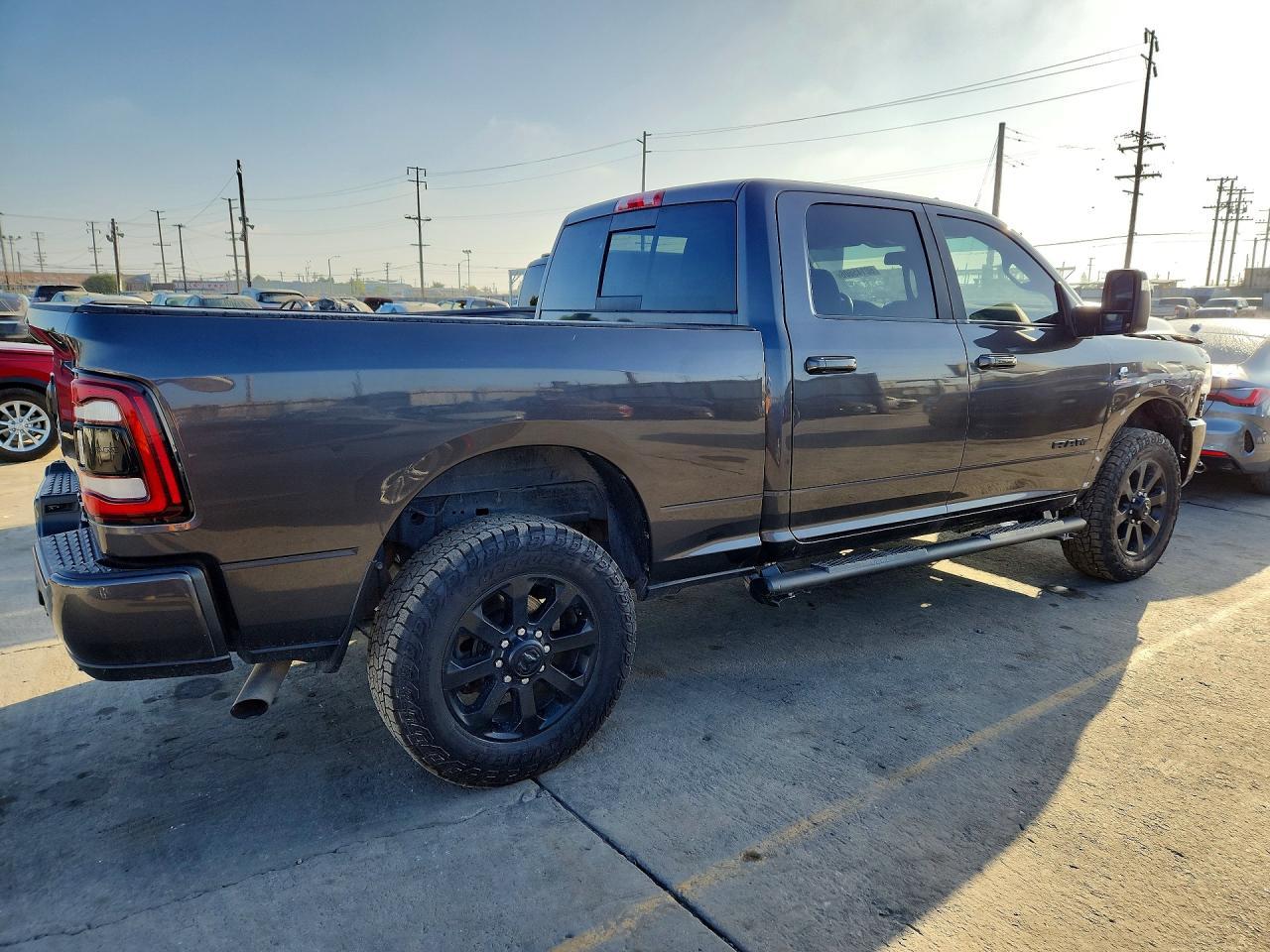 2023 Ram 2500 Laramie - Фото 3