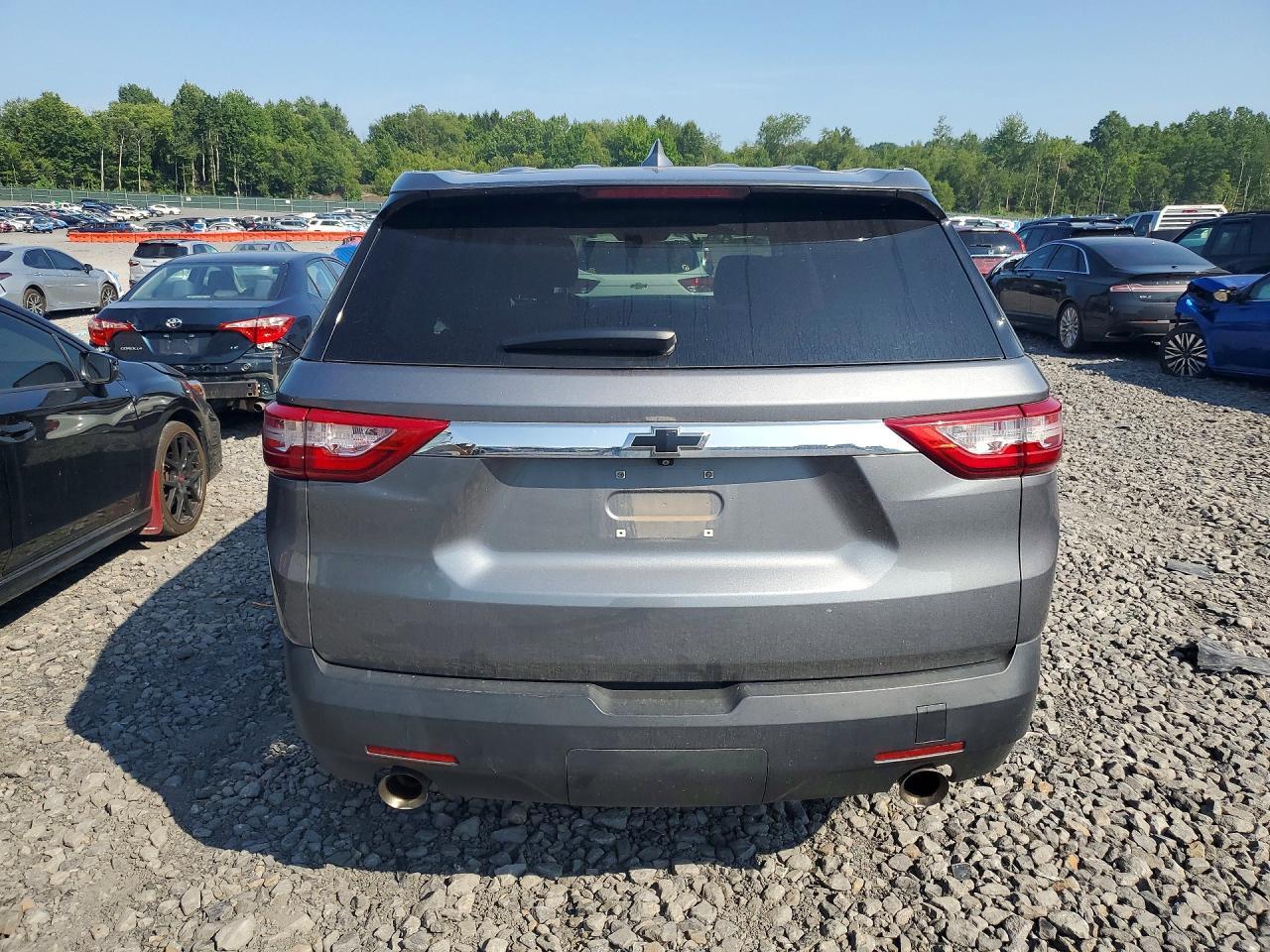 2020 Chevrolet Traverse Ls - Image 6