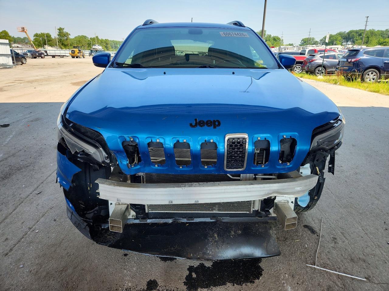 2020 Jeep Cherokee Latitude Plus - Image 5