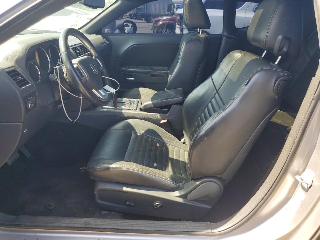 2014 Dodge Challenger Sxt - Image 7