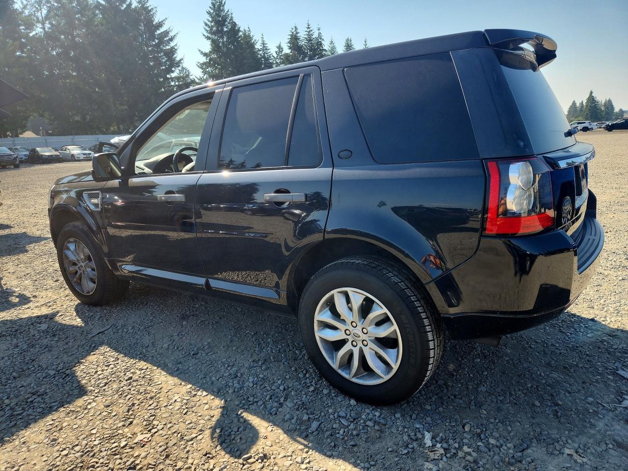 2012 Land Rover Lr2 Hse - Image 2