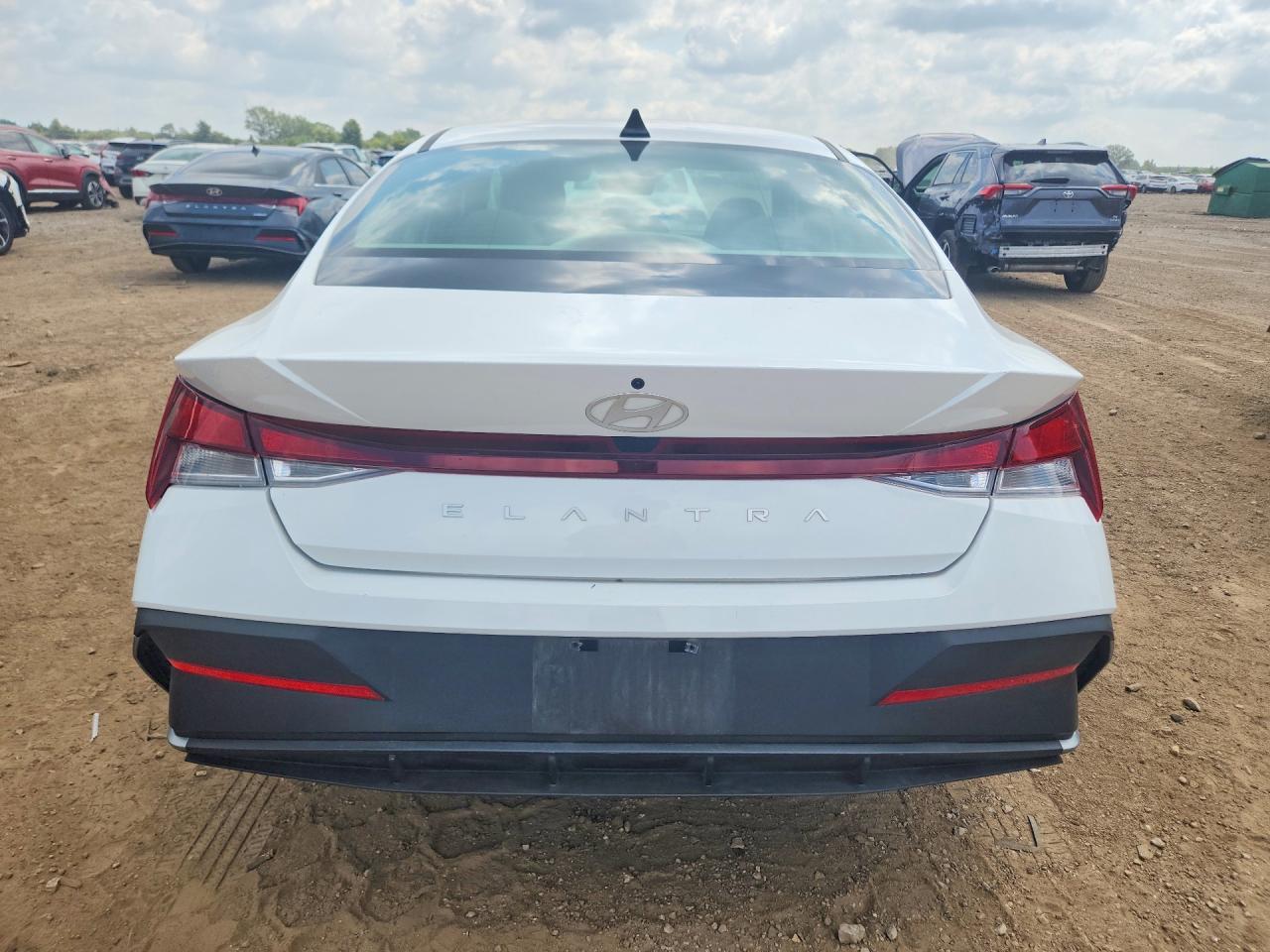 2024 Hyundai Elantra Sel - Фото 6
