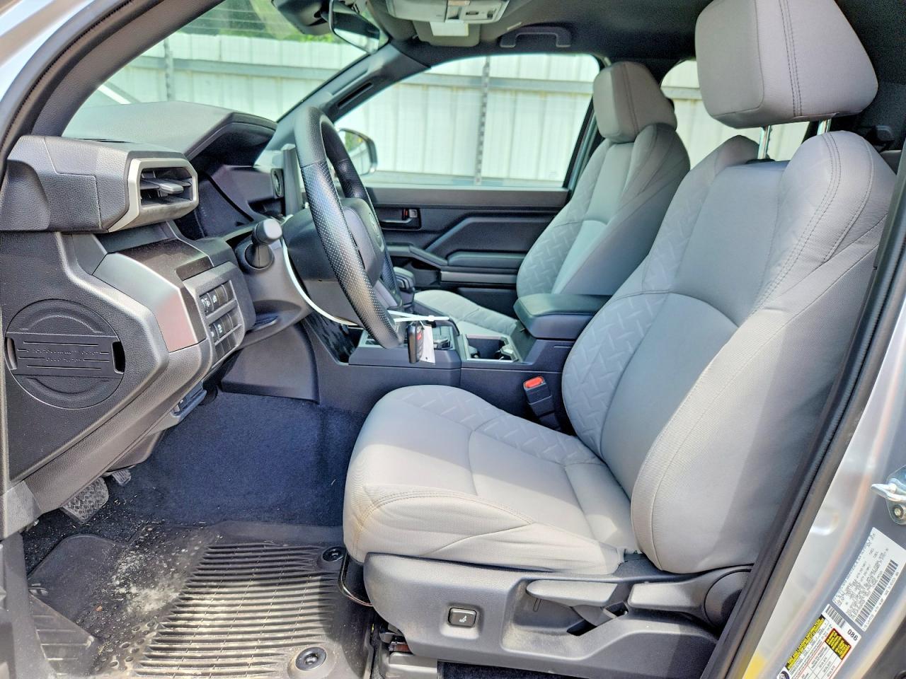 2025 Toyota Tacoma Sr5 - Image 7
