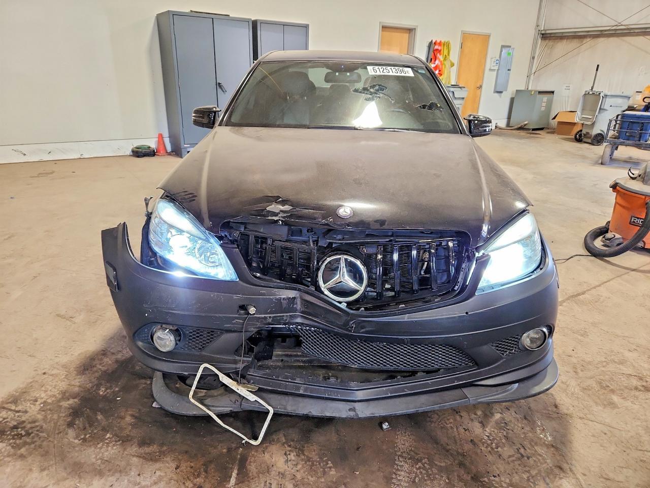 2010 Mercedes-Benz C 300 4Matic - Image 5
