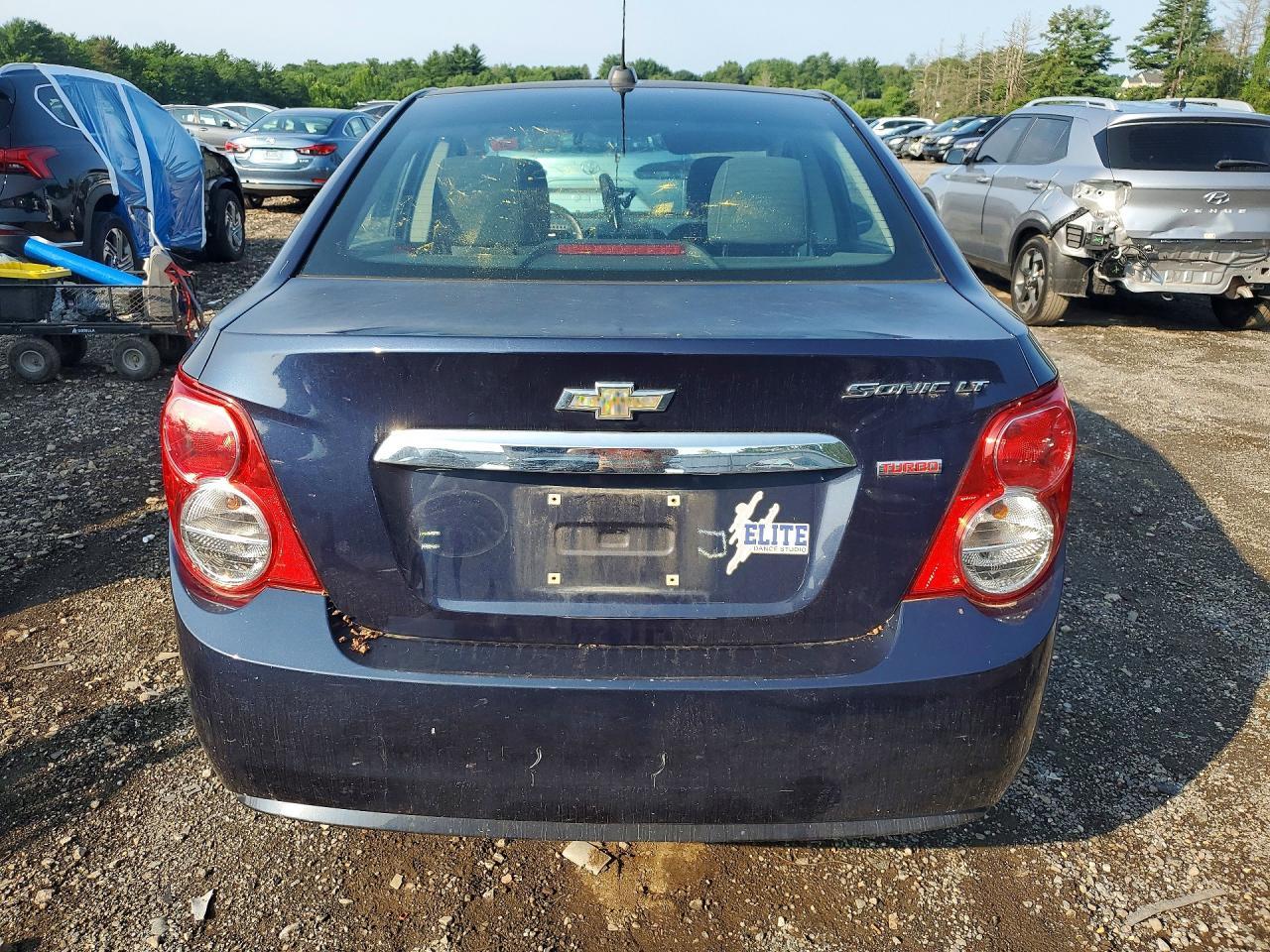 2016 Chevrolet Sonic Lt - Фото 6