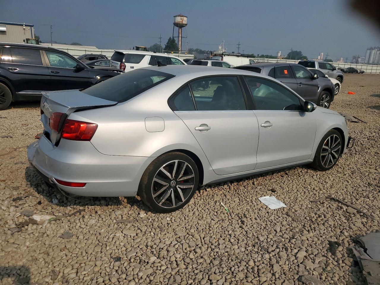 2013 Volkswagen Jetta Gli - Image 3