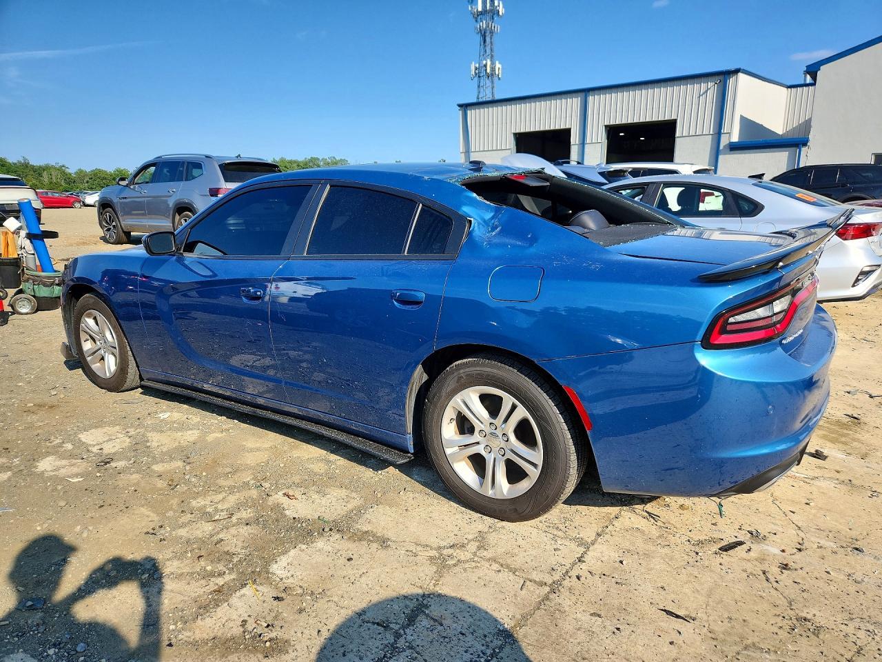2021 Dodge Charger Sxt - Image 2