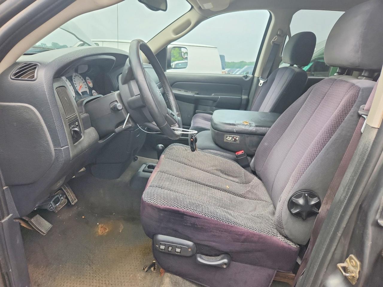 2005 Dodge Ram 2500 St - Фото 7