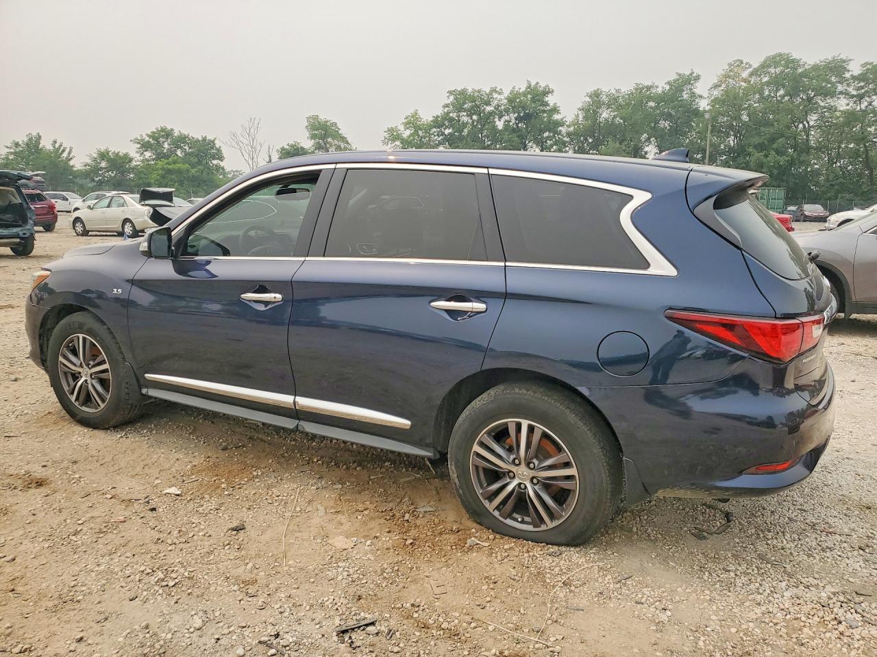 2017 Infiniti Qx60 Base - Фото 2