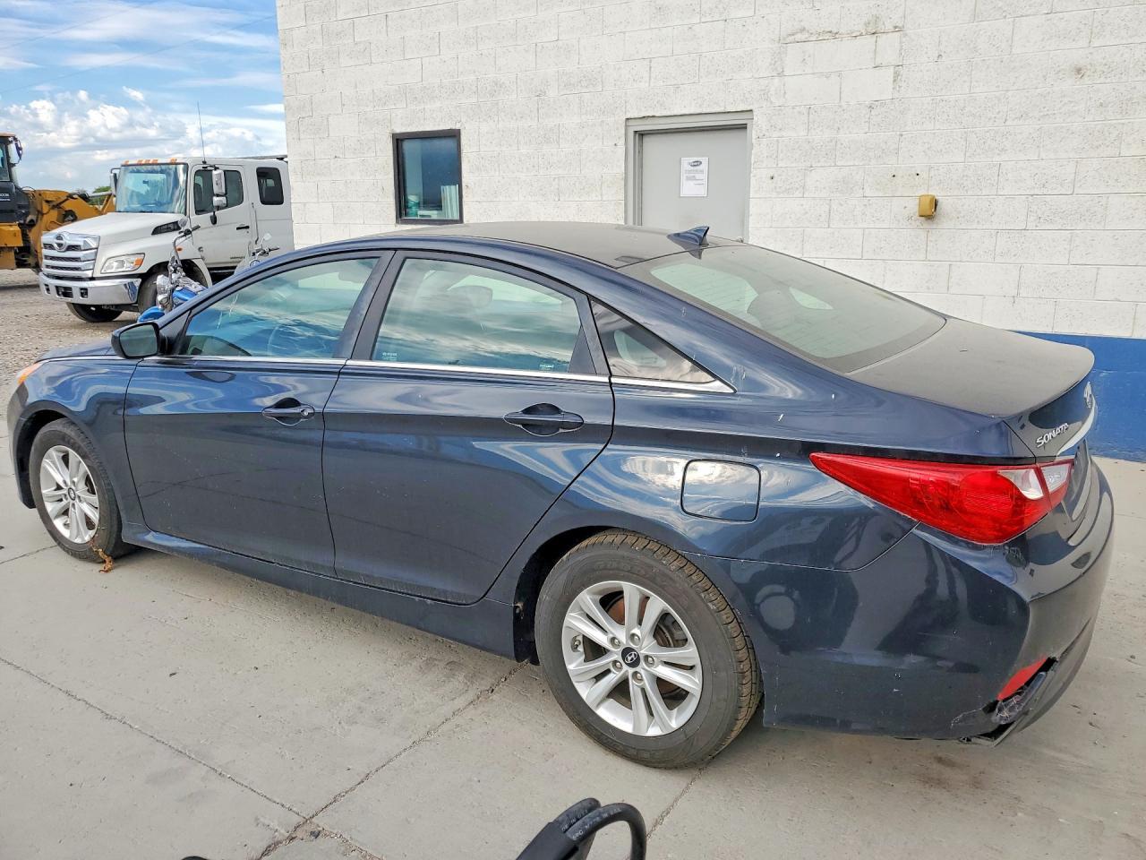 2014 Hyundai Sonata Gls - Фото 2