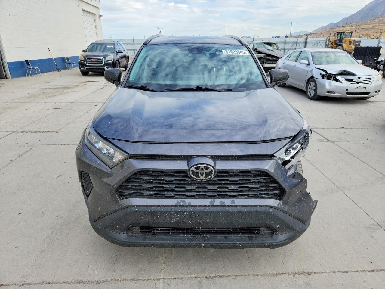 2020 Toyota Rav4 Le - Image 5