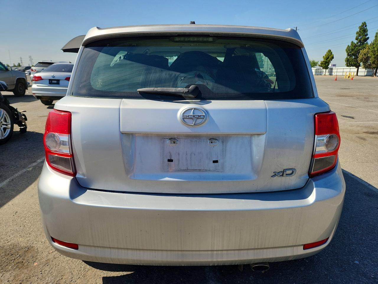 2011 Scion Xd Base - Фото 6