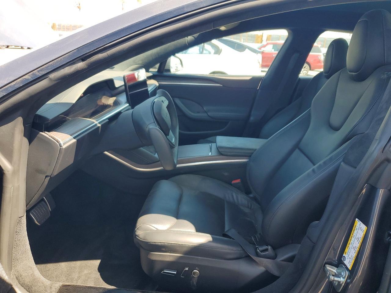 2022 Tesla Model S - Фото 7