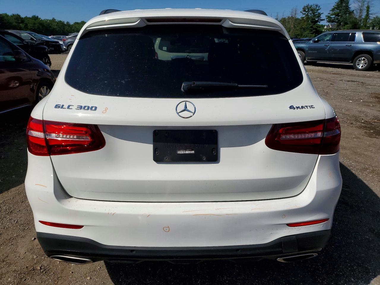 2017 Mercedes-Benz Glc 300 4Matic - Image 6