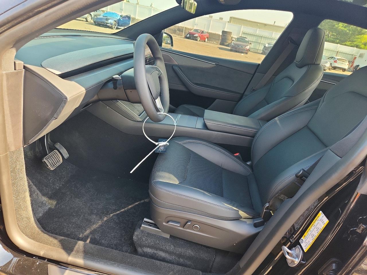 2026 Tesla Model Y - Image 7