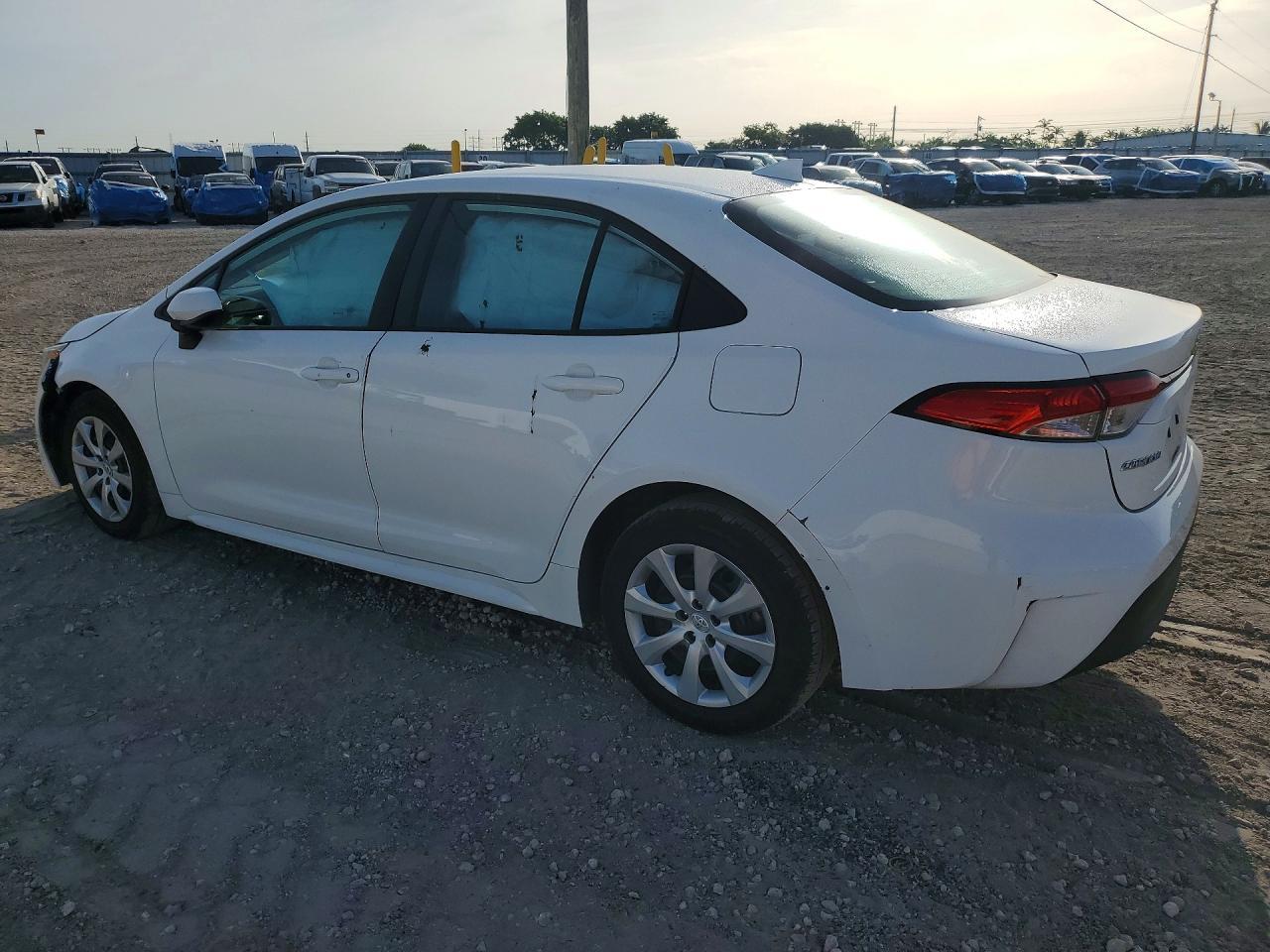 2023 Toyota Corolla Le - Фото 2
