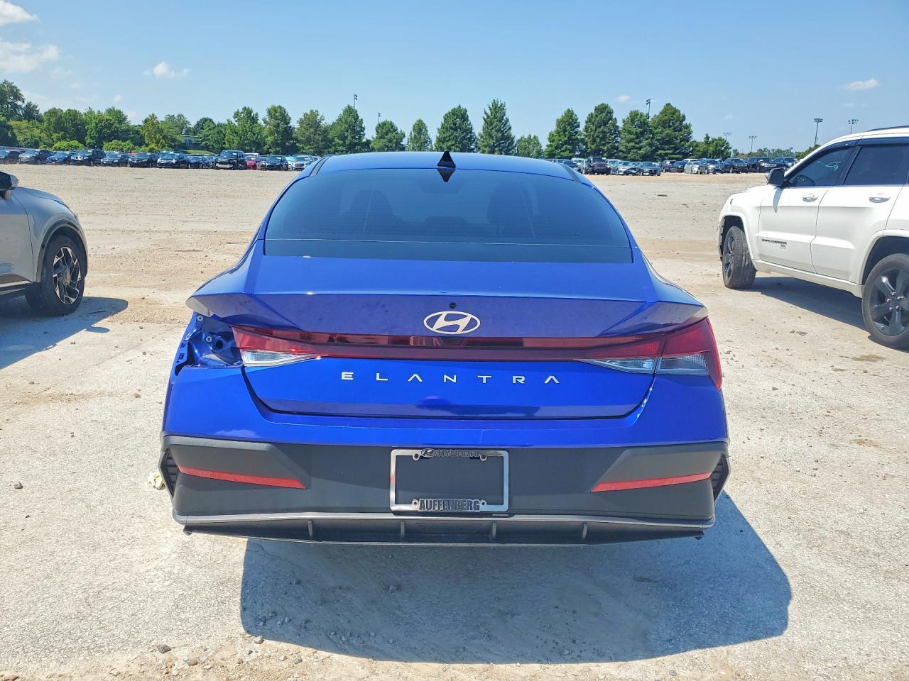 2026 Hyundai Elantra Se - Фото 6