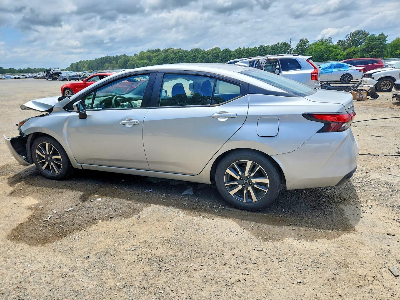 2021 Nissan Versa Sv - Фото 2