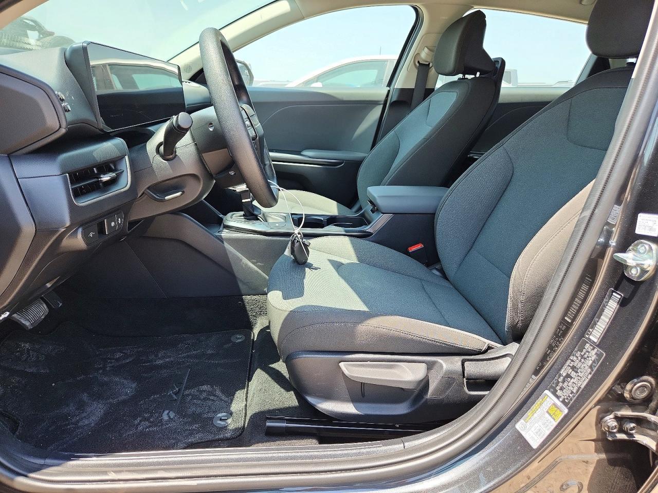 2025 Kia K4 Lxs - Image 7