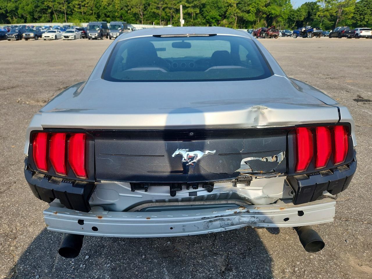 2018 Ford Mustang - Фото 6