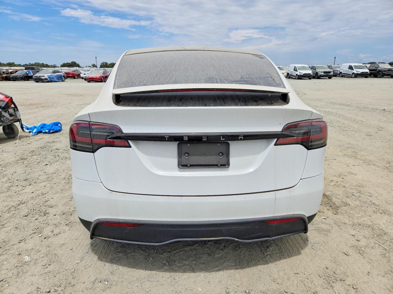 2024 Tesla Model X - Image 6