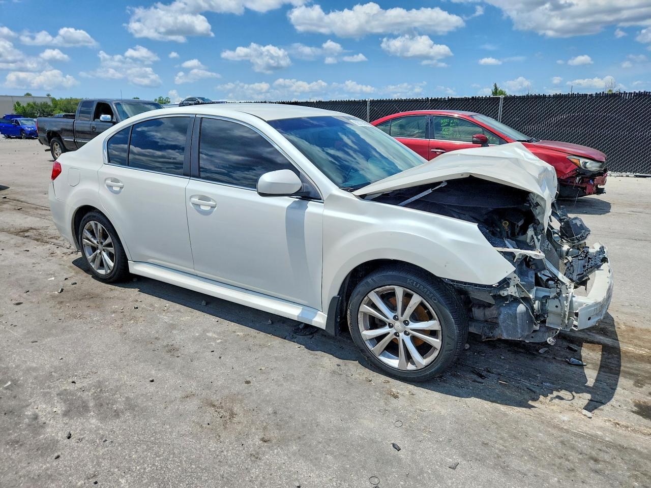 2013 Subaru Legacy 2.5I Premium - Фото 4